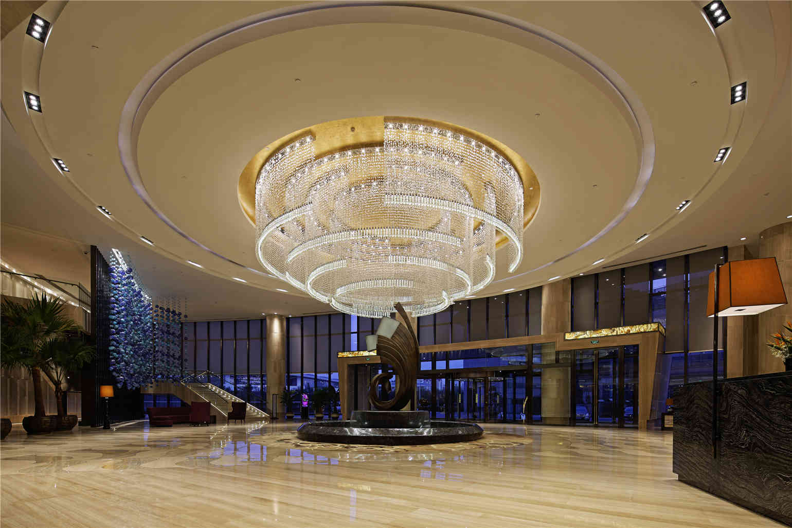 运营、宾客满意双效提升，上海银星皇冠假日酒店的数字化转型路_服务_李总_豆云