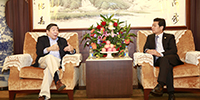 Chairman Gu Shaoming dialogued with Tso-Ping Ma, academician of US National Academy of Engineering
